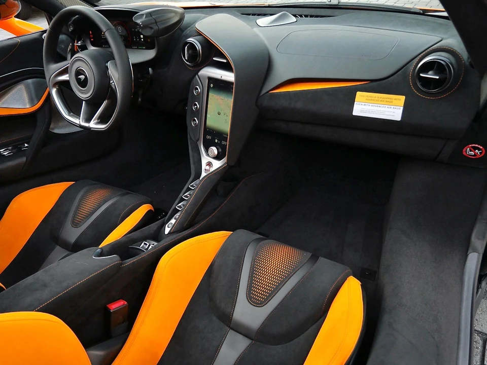 2024 McLaren 750S Spider - Image 10 of 26