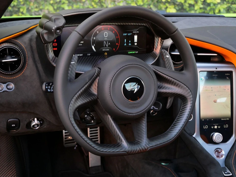 2024 McLaren 750S Coupe - Image 9 of 25