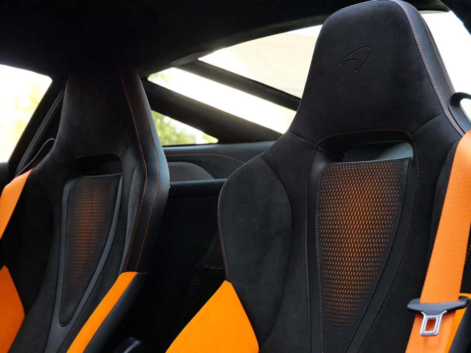 2024 McLaren 750S Coupe - Image 17 of 25