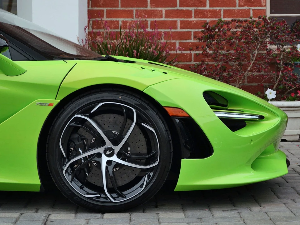 2024 McLaren 750S Coupe - Image 7 of 25