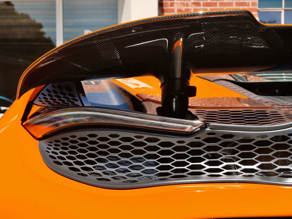 2024 McLaren 750S Coupe - Image 16 of 31