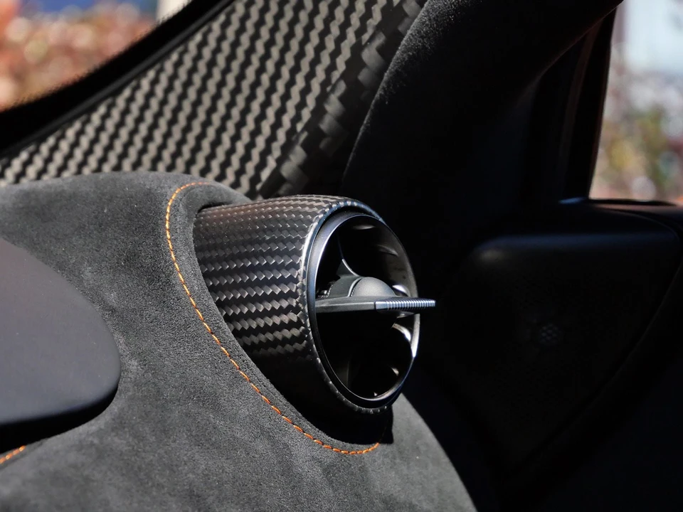 2024 McLaren 750S Coupe - Image 22 of 31