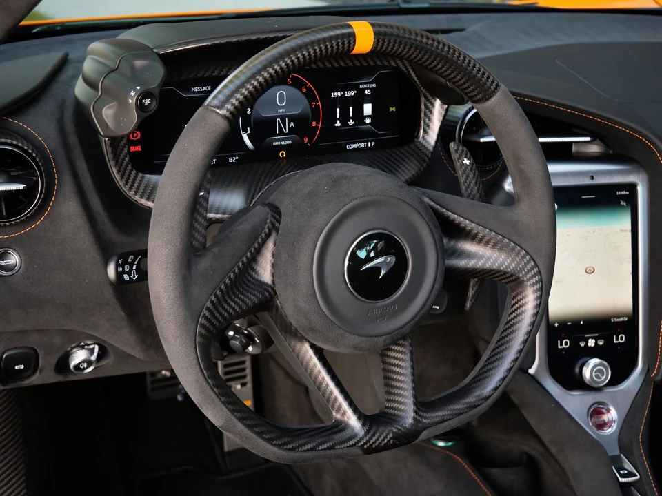 2024 McLaren 750S Coupe - Image 9 of 31