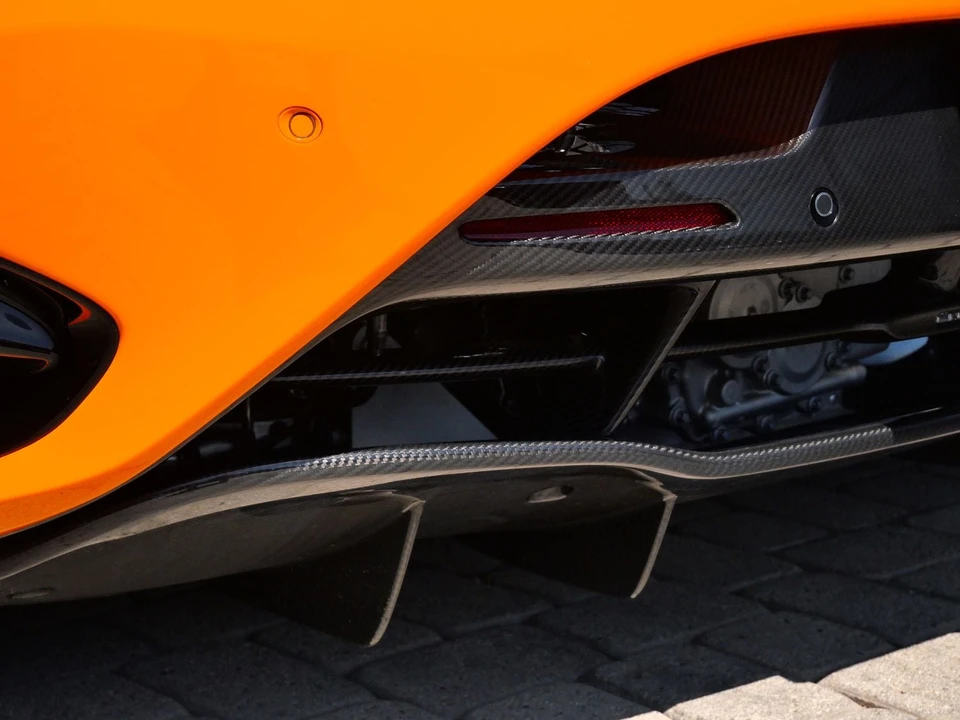 2024 McLaren 750S Coupe - Image 15 of 31