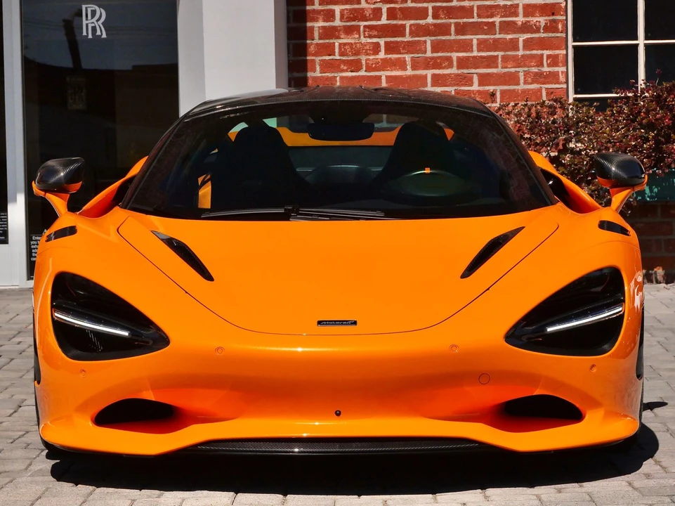 2024 McLaren 750S Coupe - Image 2 of 31