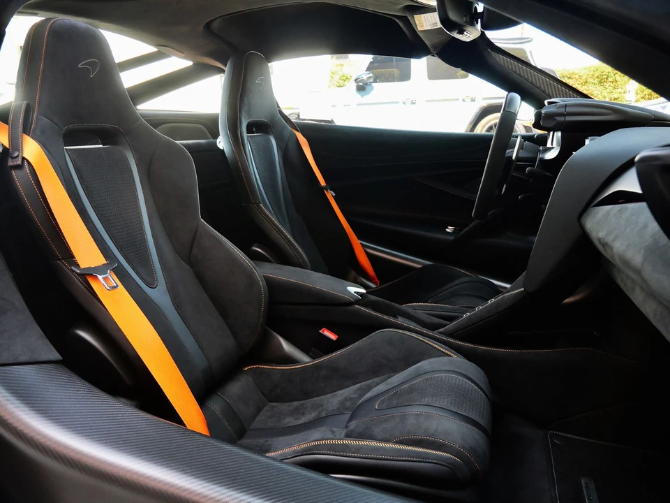 2024 McLaren 750S Coupe - Image 11 of 31