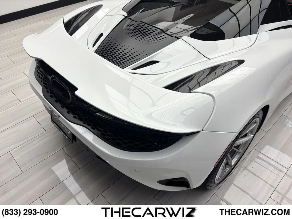 2024 McLaren 750S - Image 28 of 31