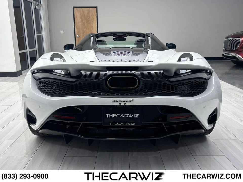 2024 McLaren 750S - Image 24 of 31