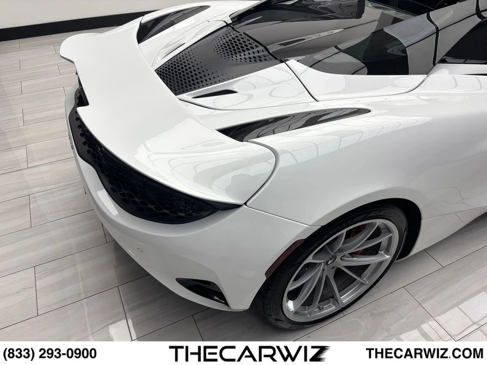2024 McLaren 750S - Image 29 of 31