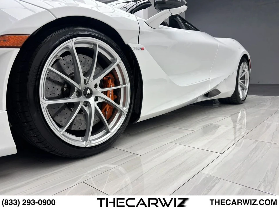 2024 McLaren 750S - Image 17 of 31