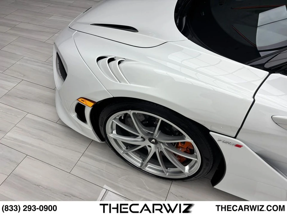 2024 McLaren 750S - Image 13 of 31