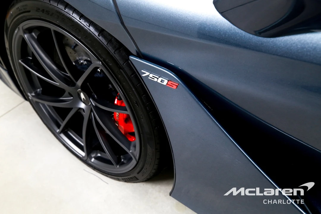 2024 McLaren 750S - Image 30 of 31