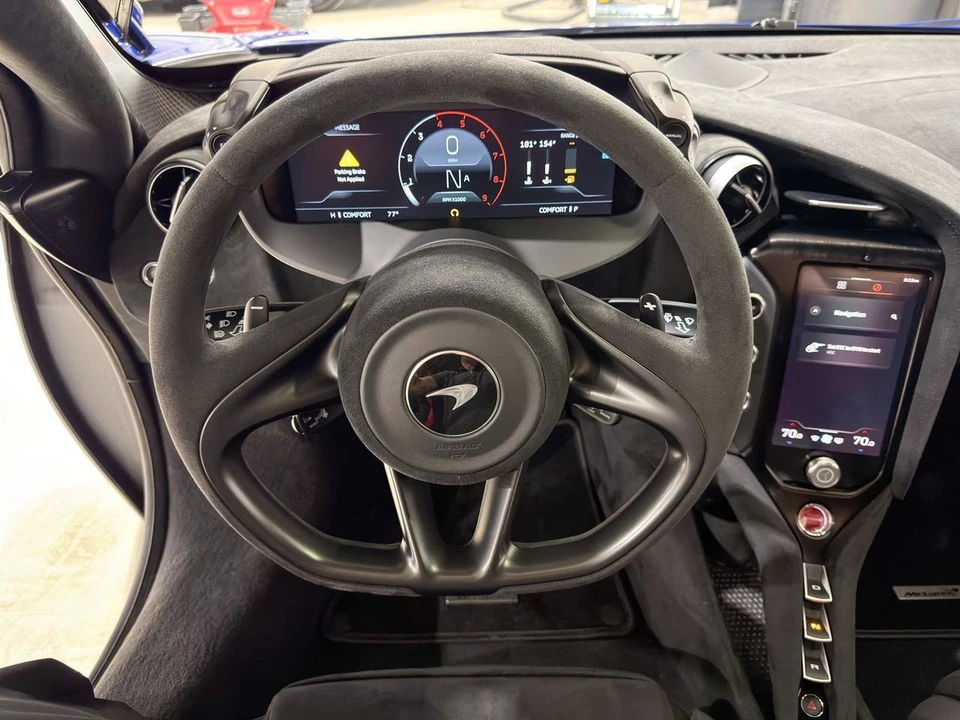 2024 McLaren 750S - Image 10 of 31