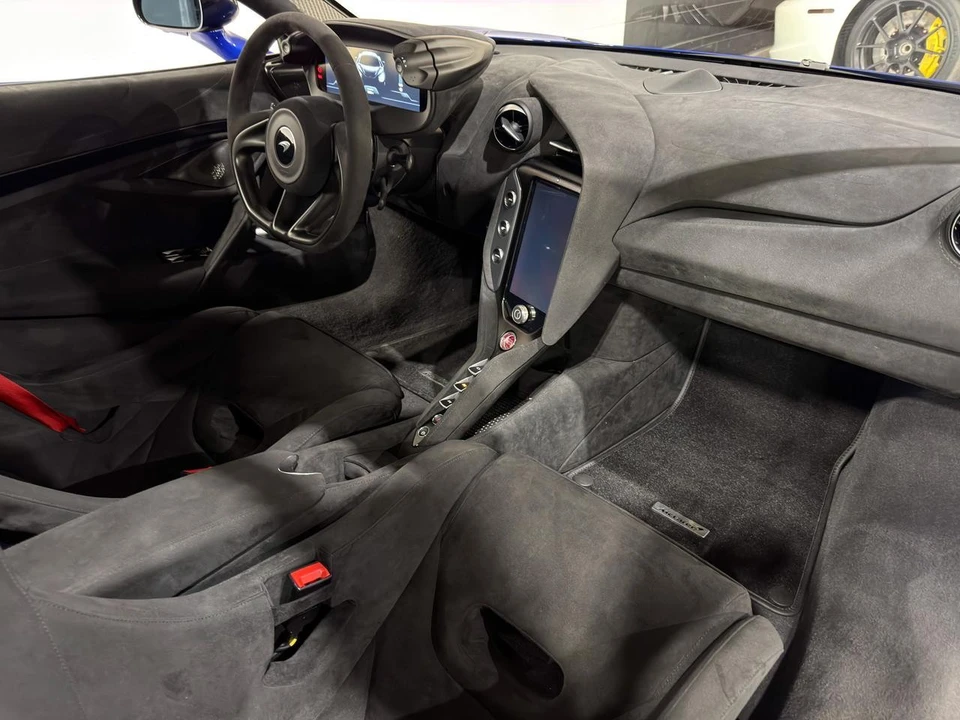 2024 McLaren 750S - Image 16 of 21
