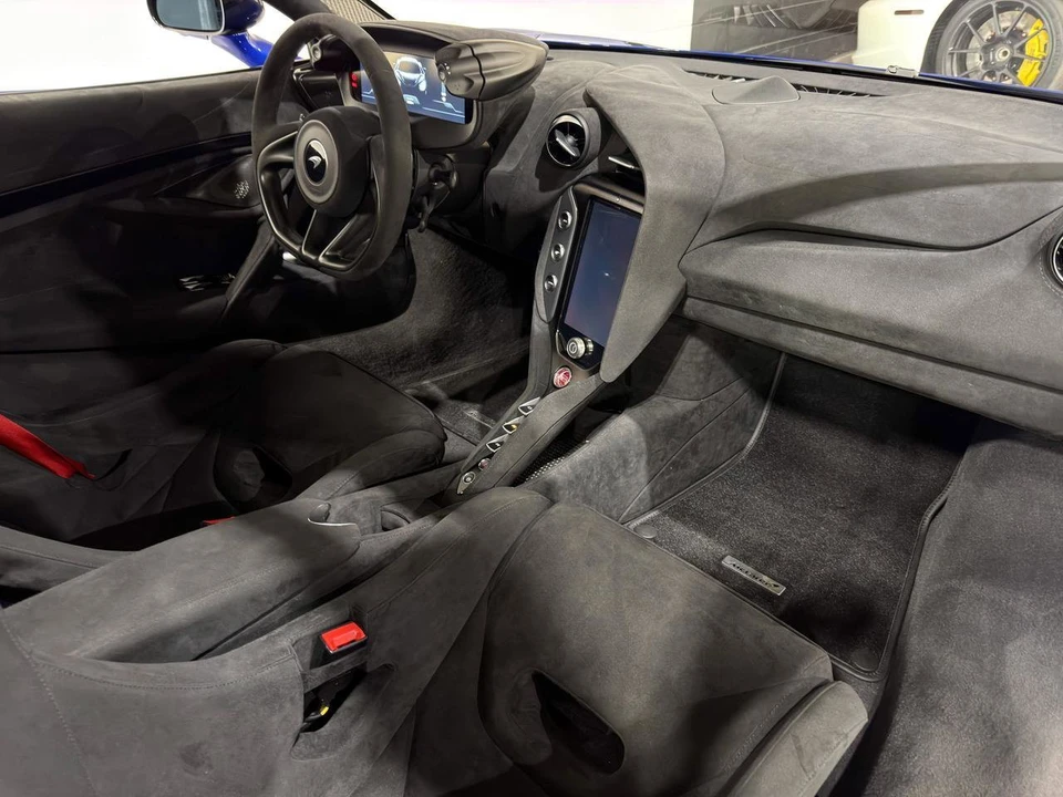 2024 McLaren 750S - Image 16 of 31