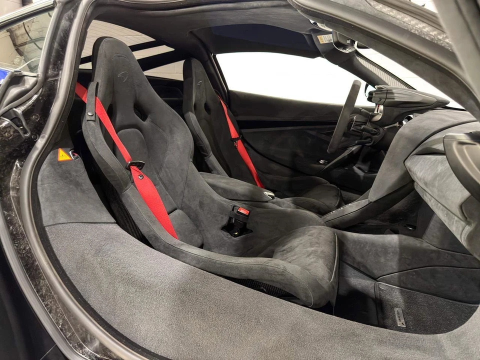 2024 McLaren 750S - Image 15 of 31