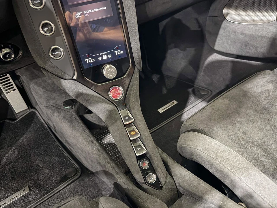 2024 McLaren 750S - Image 12 of 31