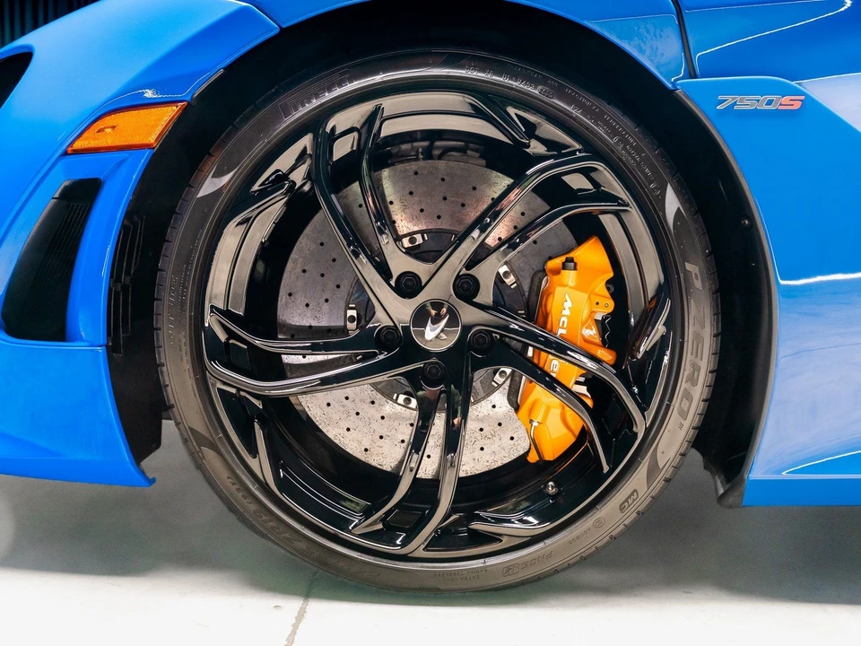2024 McLaren 750S - Image 28 of 31