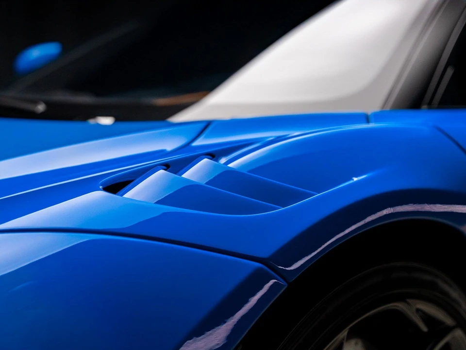 2024 McLaren 750S - Image 2 of 21