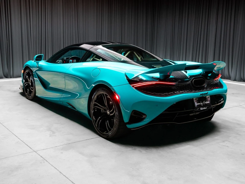 2024 McLaren 750S - Image 30 of 31