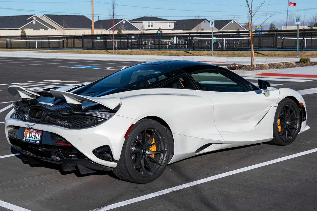 2024 McLaren 750S - Image 9 of 31