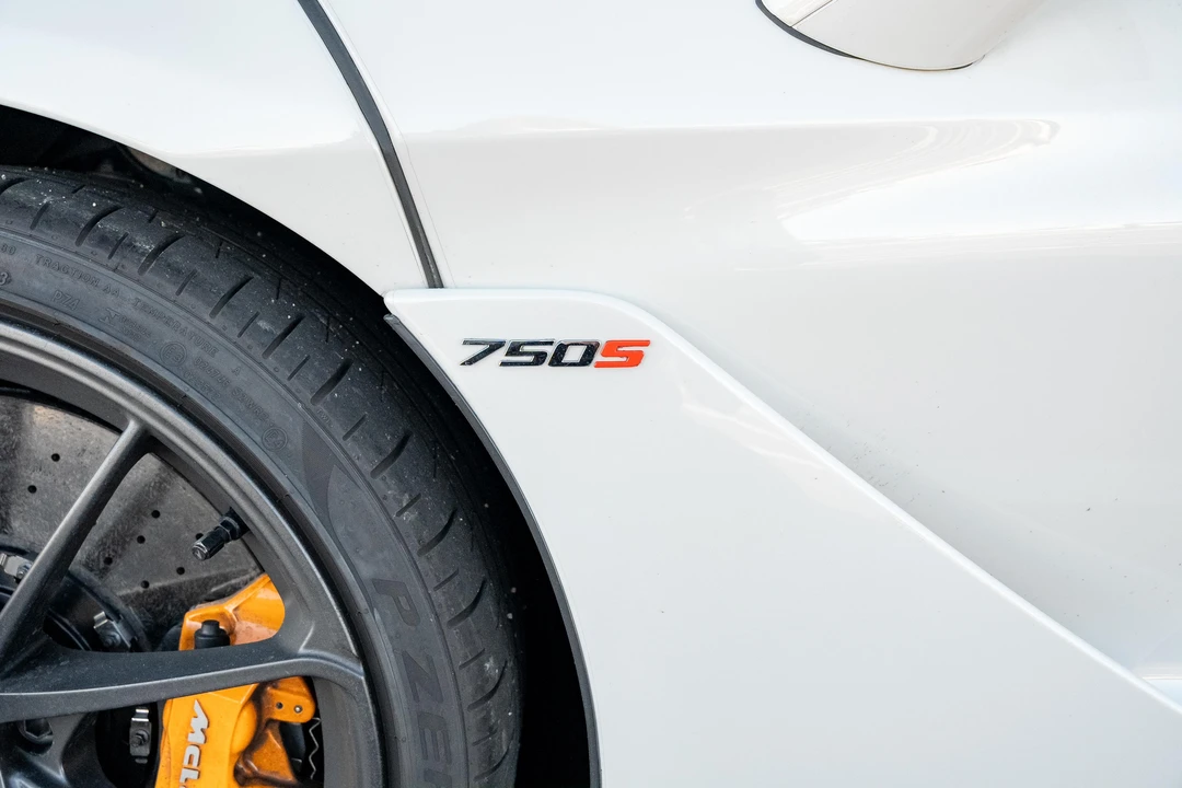 2024 McLaren 750S - Image 15 of 31