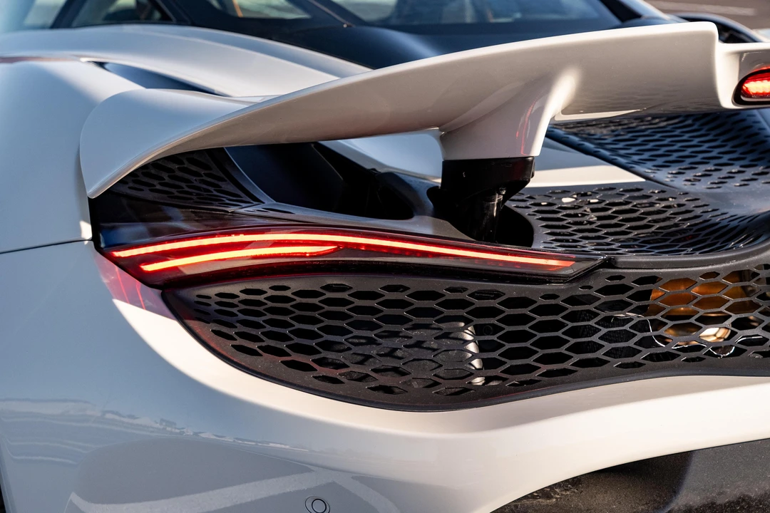 2024 McLaren 750S - Image 24 of 31