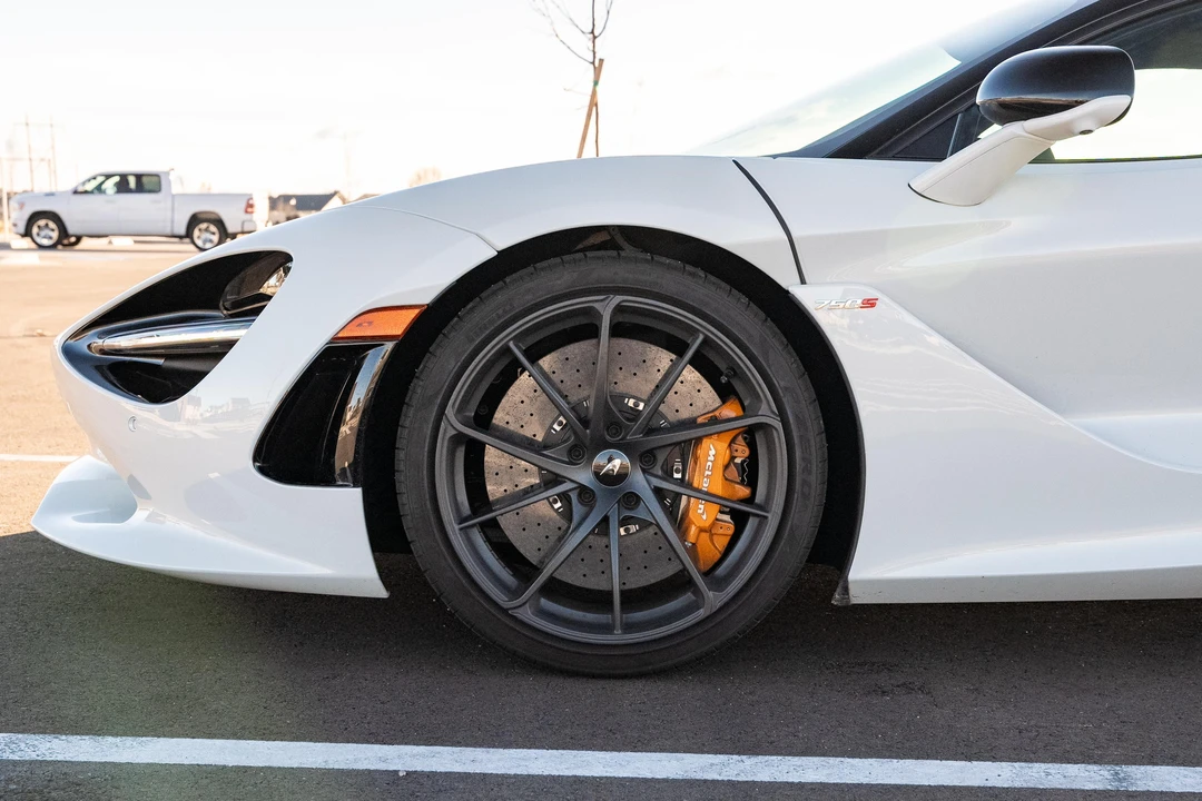 2024 McLaren 750S - Image 14 of 31