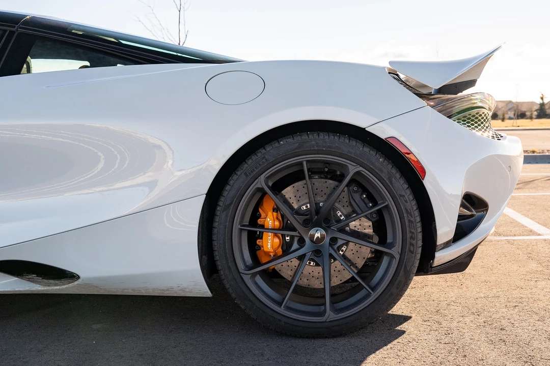 2024 McLaren 750S - Image 23 of 31