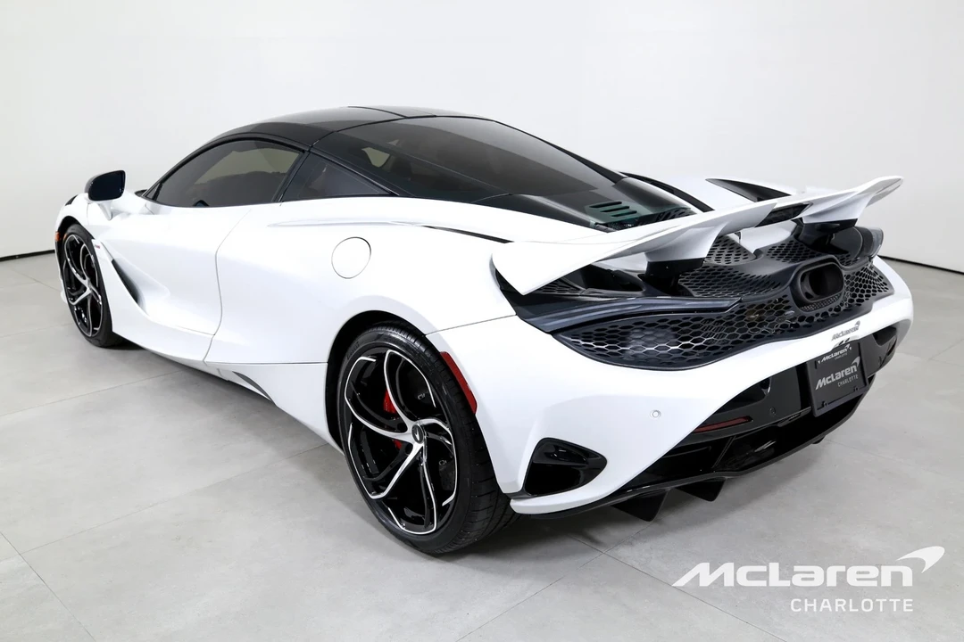 2024 McLaren 750S - Image 7 of 12