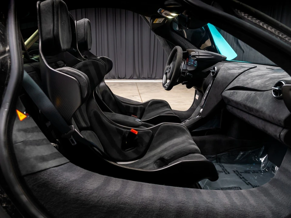 2024 McLaren 750S - Image 2 of 12
