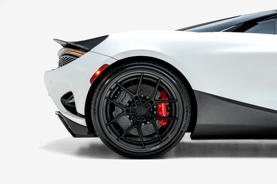 2024 McLaren 750S - Image 23 of 31