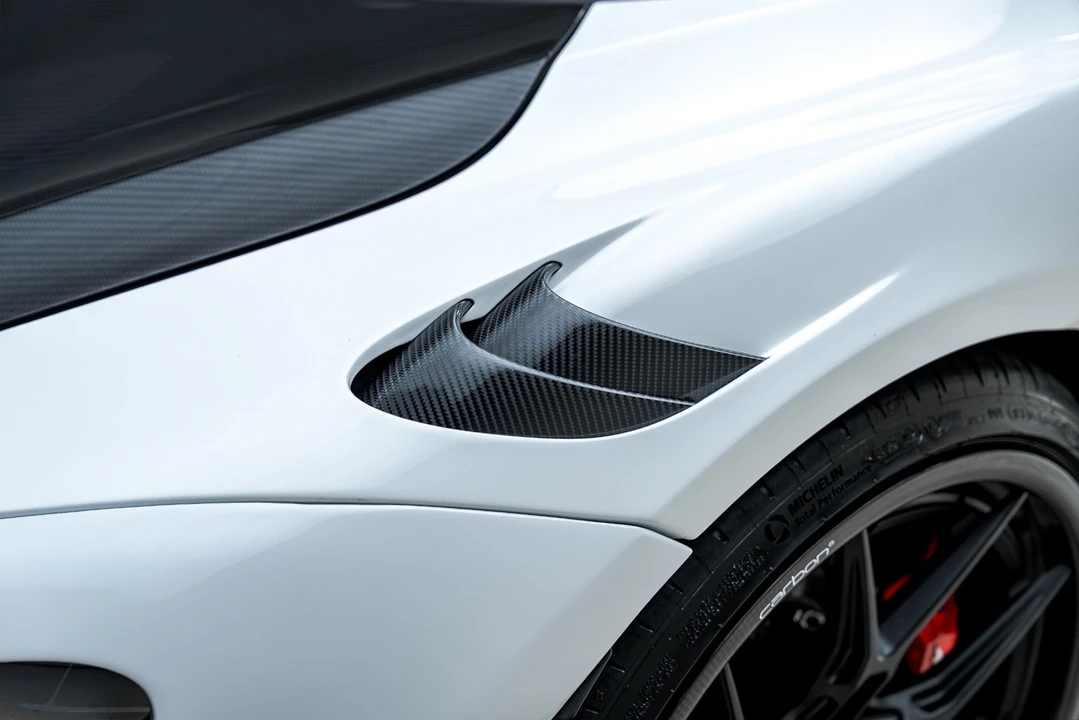 2024 McLaren 750S - Image 31 of 31
