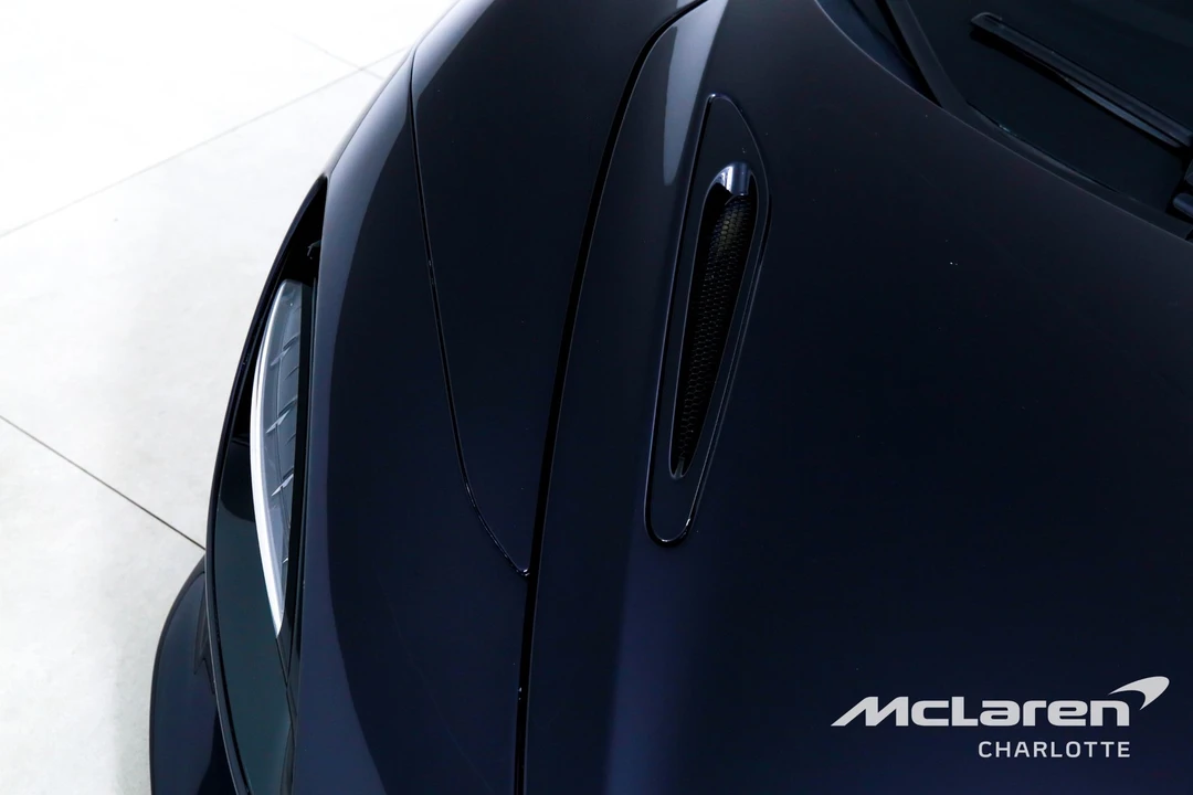 2024 McLaren 750S - Image 30 of 31