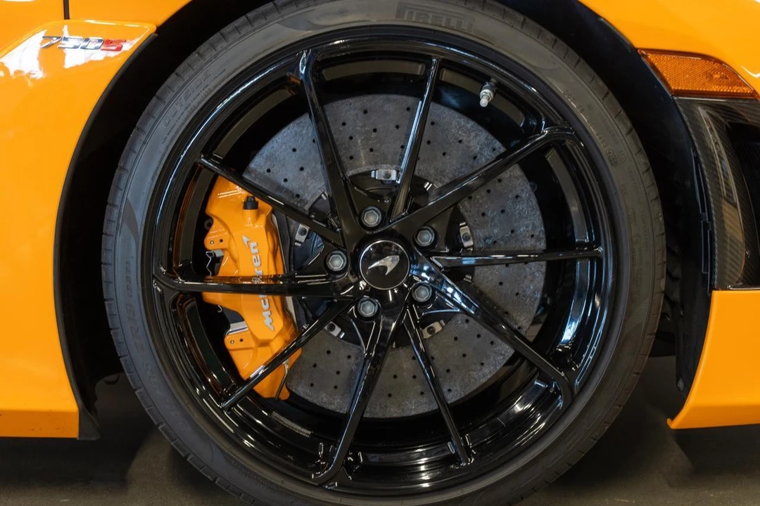 2024 McLaren 750S - Image 18 of 21