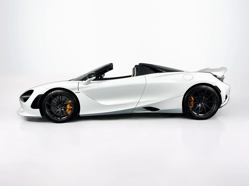 2024 McLaren 750S - Image 8 of 31