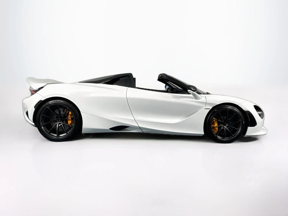 2024 McLaren 750S - Image 4 of 31