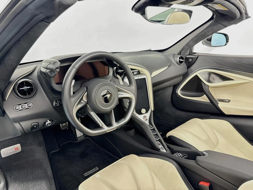 2024 McLaren 750S - Image 9 of 31