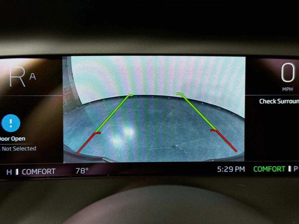 2024 McLaren 750S - Image 16 of 31