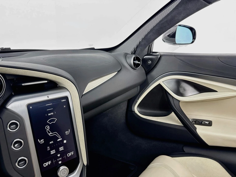 2024 McLaren 750S - Image 24 of 31