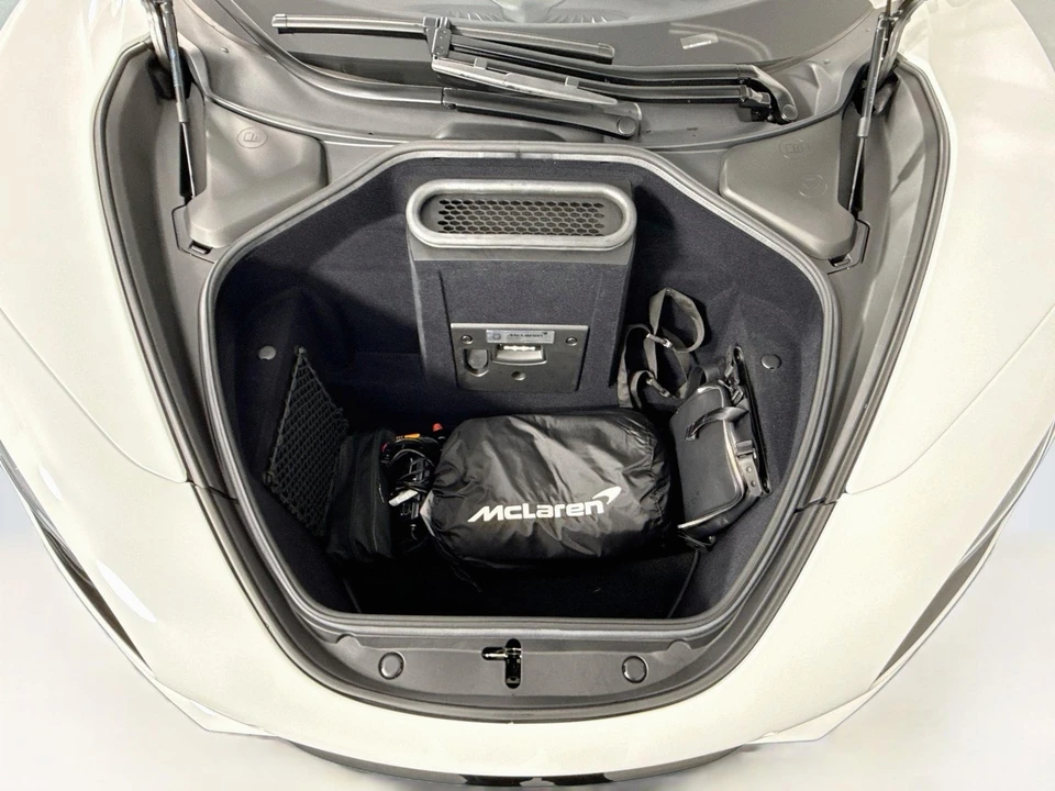 2024 McLaren 750S - Image 25 of 31