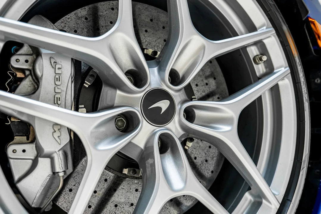 2024 McLaren 750S - Image 26 of 31