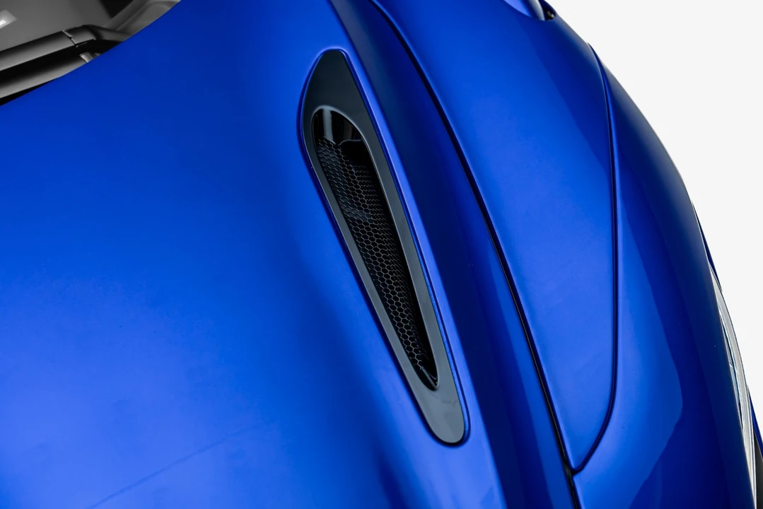 2024 McLaren 750S - Image 30 of 31