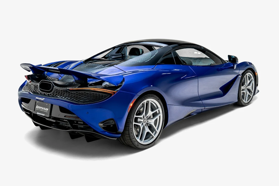 2024 McLaren 750S - Image 15 of 31