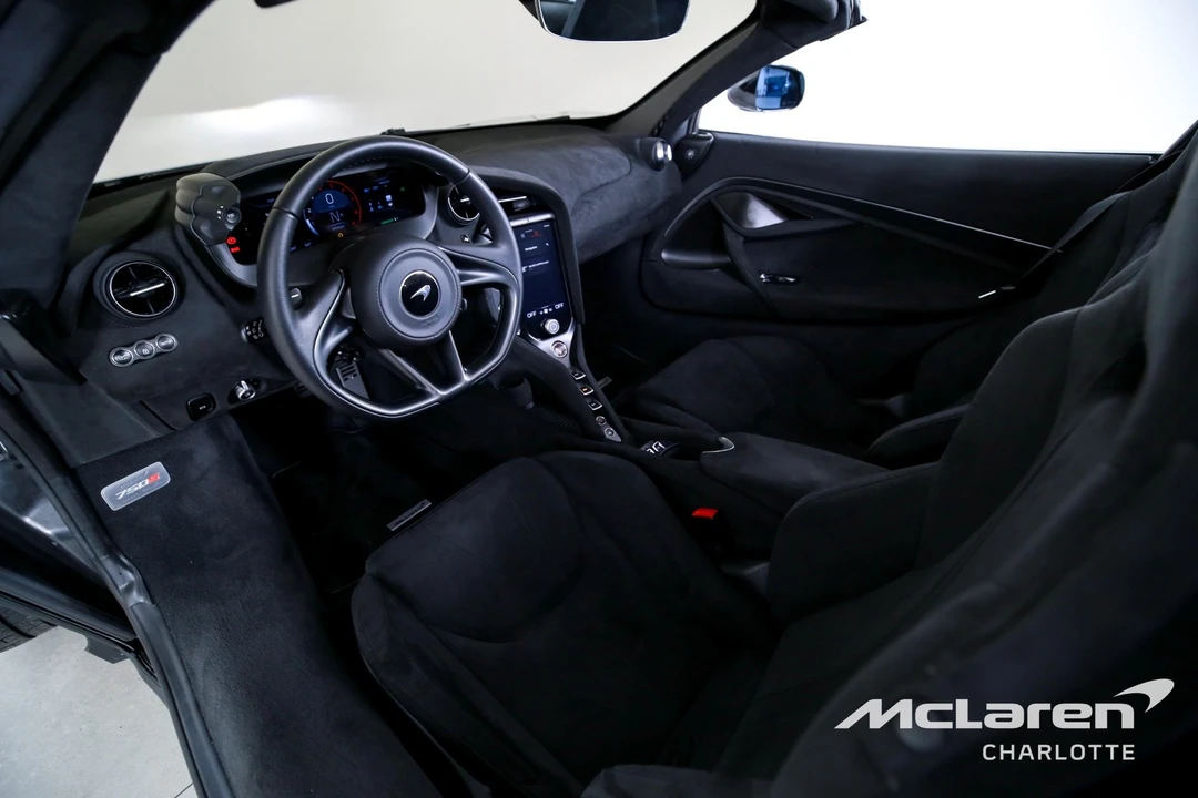 2024 McLaren 750S - Image 14 of 31