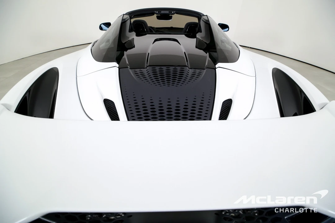 2024 McLaren 750S - Image 22 of 31