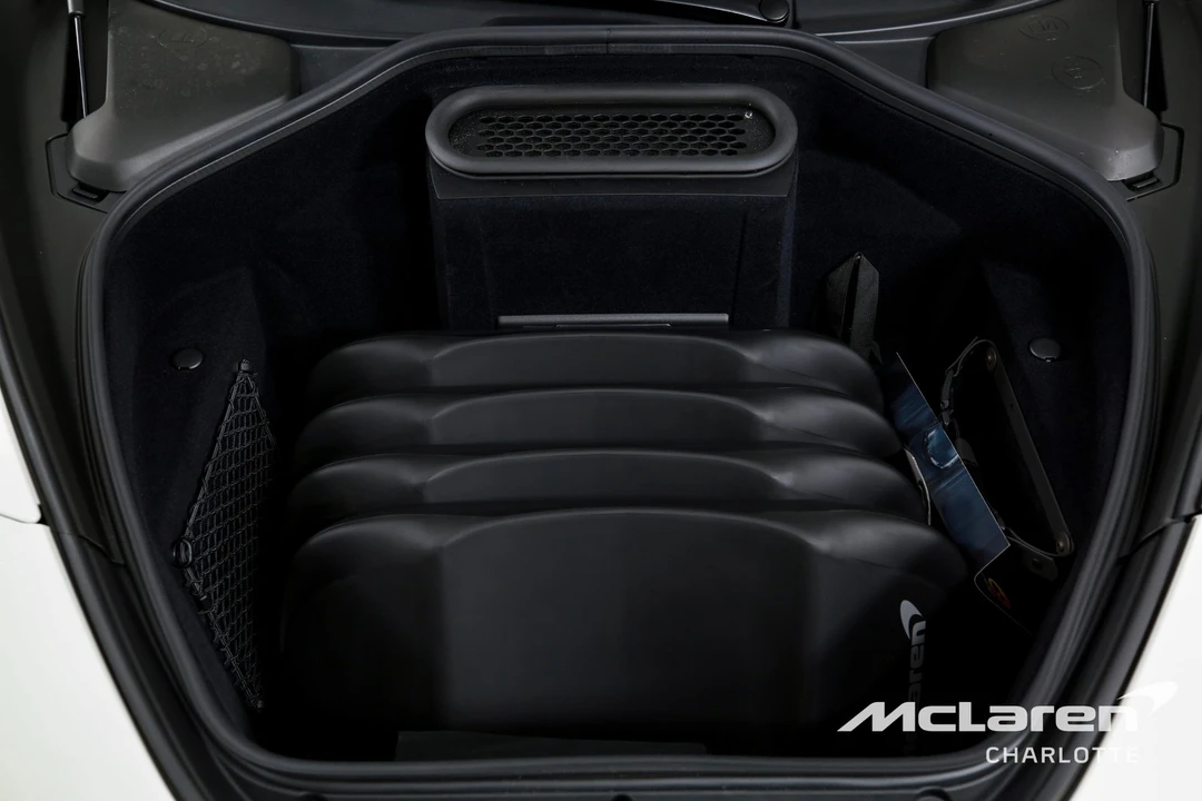 2024 McLaren 750S - Image 18 of 31