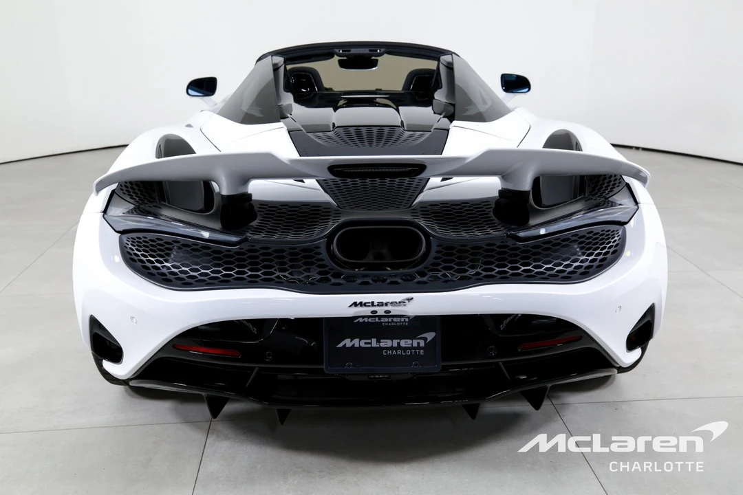 2024 McLaren 750S - Image 9 of 12