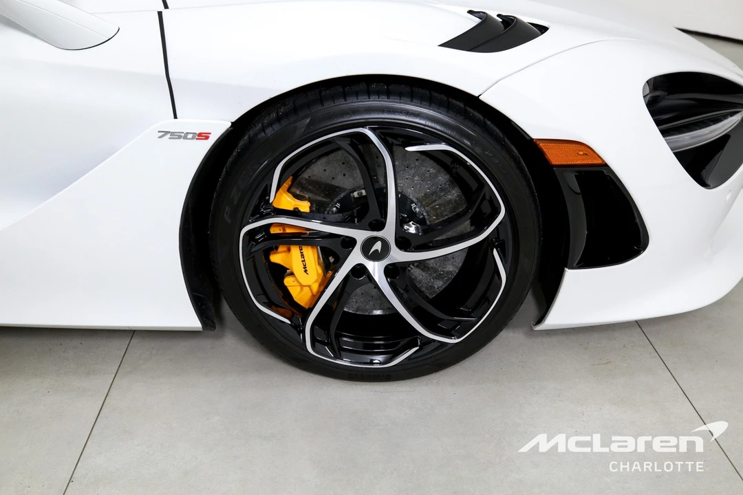 2024 McLaren 750S - Image 24 of 31