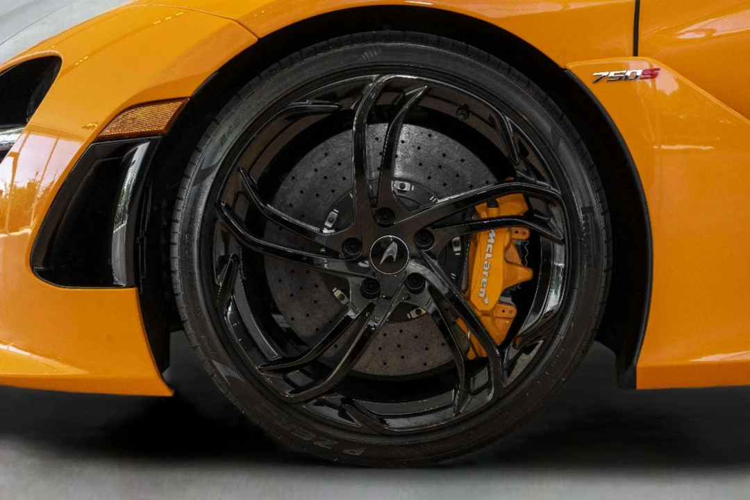 2024 McLaren 750S - Image 11 of 31